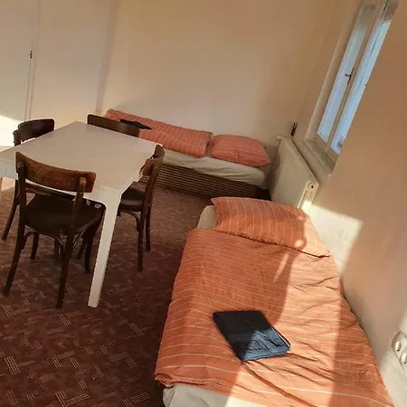 KEMP a stanování na faře Javorník Exteriér fotografie